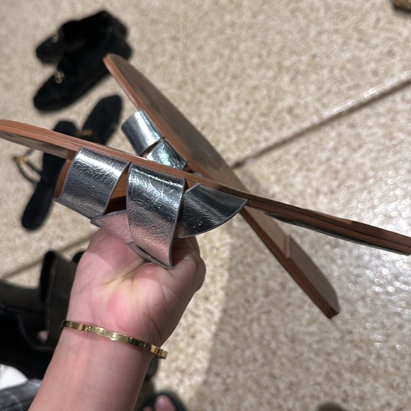 Sandals - Picture 3 of 4